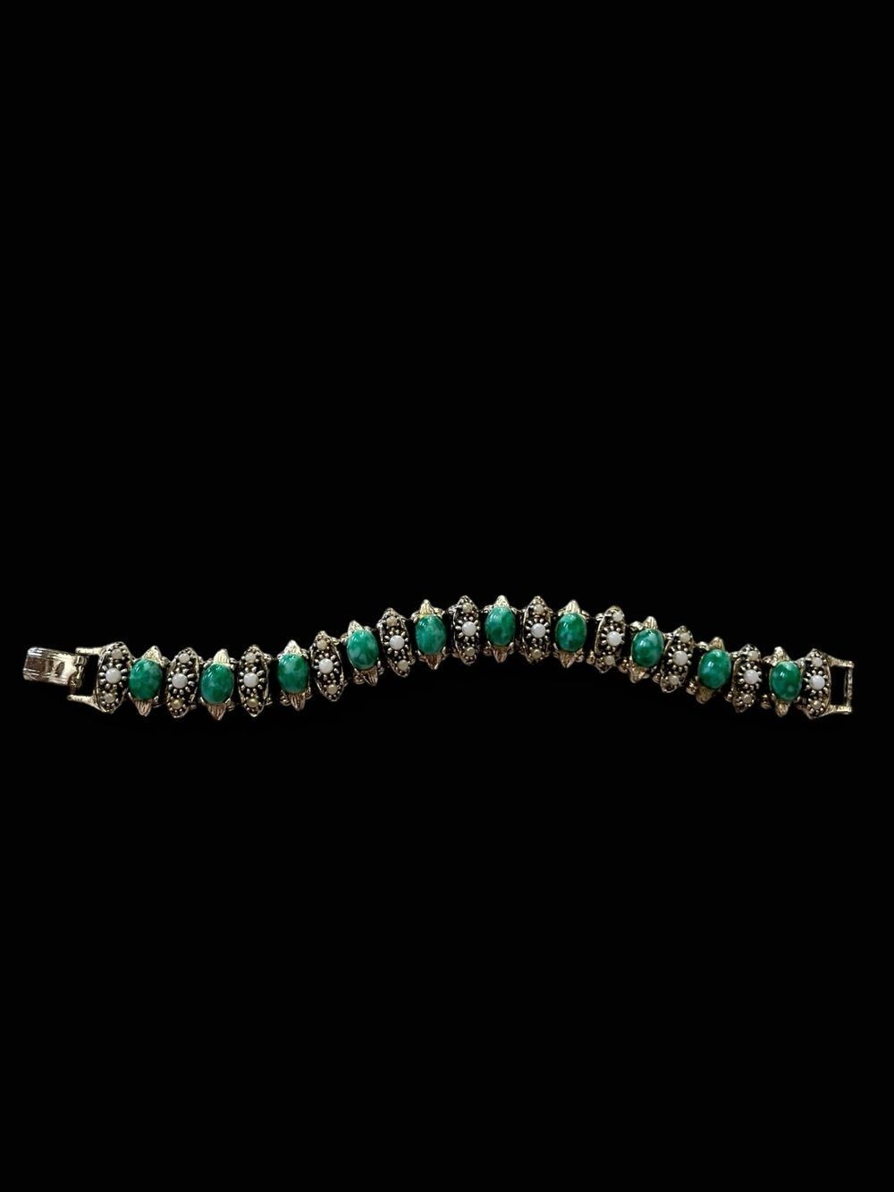 Vintage Metal Link Faux Jade Cabachon Bracelet